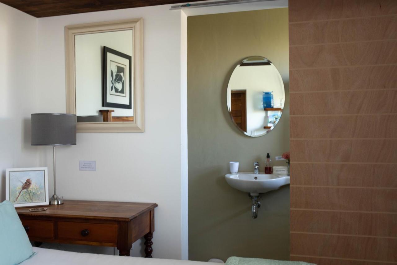 Stay At Friends Economic Rooms Malkopvlei Dış mekan fotoğraf